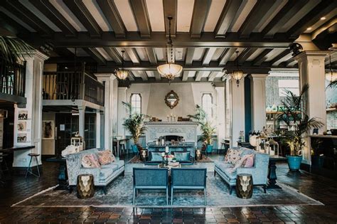 pet friendly hotels petaluma ca|Bring Your Dog! We're Pet Friendly .